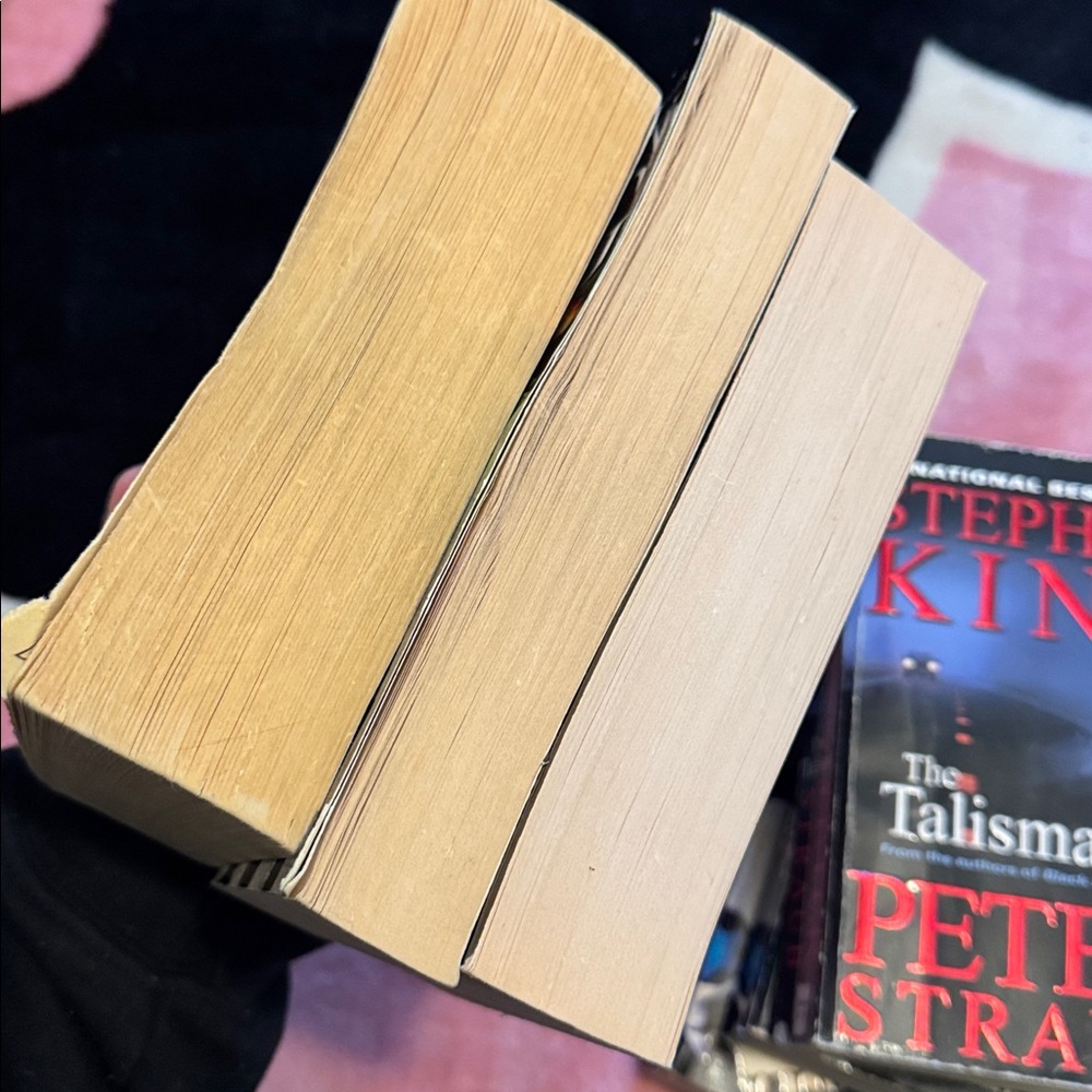 Stephen King Book Collection - Picture 5 of 6
